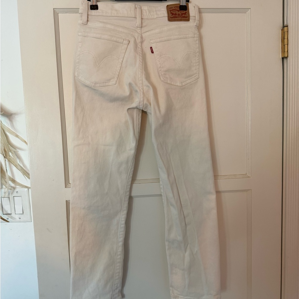 Levi's Women's Straight Leg Cream Jeans